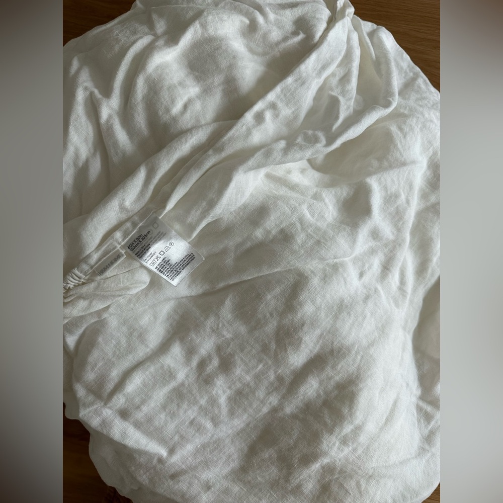 H&M Home - White linen fitted sheet queen
